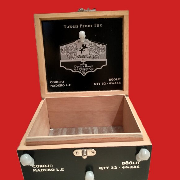 Suenos de Saundra Upcycled EXTREMELY RARE Esteban Cigar Box, Home Accent/Storage - Picture 4 of 12